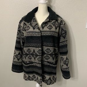 Vintage Woolrich Aztec print button up jacket size small